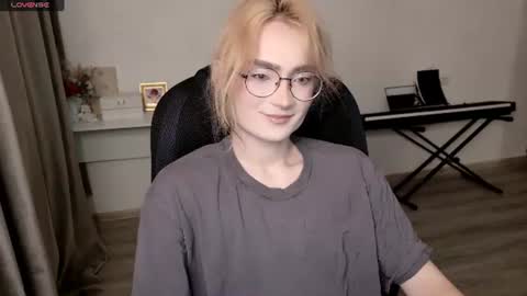 Snapshot of _meow_neko_ chatting on 07-06-26, 12:46 _meow_neko_ online show from 07-06-26, 12:46