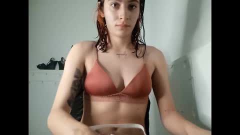 Snapshot of _mia_foster1 chatting on 01-25-25, 11:32 Mia-foster online show from 01-25-25, 11:32