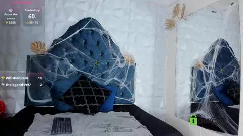 Snapshot of _mia_milf_ chatting on 10-09-25, 01:47 _mia_milf_ online show from 10-09-25, 01:47