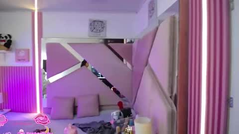  Mia  online show from 01-19-26, 12:31