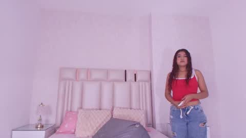 Mia  online show from 07-10-26, 11:57