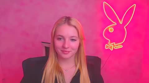 Melanie online show from 02-09-25, 01:03