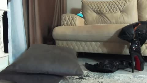 AstrideVonTeese online show from 12-10-24, 05:55