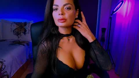 Milani online show from 04-22-26, 05:14