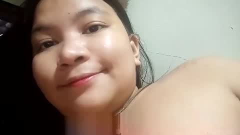 Snapshot of _milkytitsmomxx_ chatting on 02-03-26, 06:57 _milkytitsmomxx_ online show from 02-03-26, 06:57