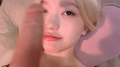 Kim online show from 10-22-25, 05:19