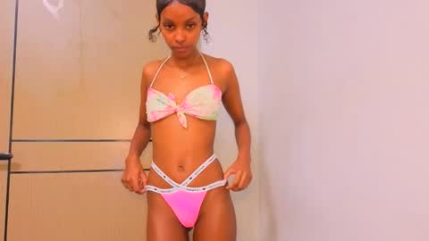 Mimi online show from 04-12-26, 02:27