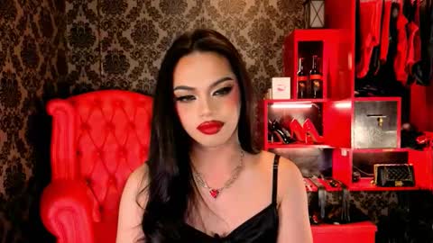 Raven Strauss online show from 11-13-25, 01:15