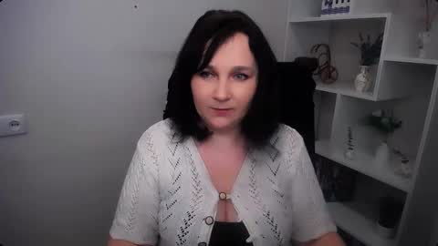 Snapshot of _miranda_sun chatting on 02-13-26, 11:39 Miranda online show from 02-13-26, 11:39