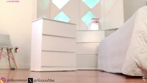 _miss_alexxxa online show from 06-15-26, 07:38