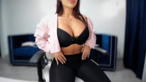 Snapshot of _missperfection_ chatting on 11-29-25, 02:58 .. my fav tip 1120040012123335 online show from 11-29-25, 02:58