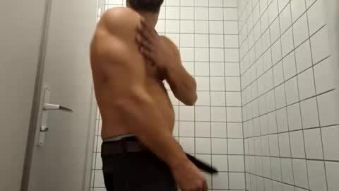 BENJI online show from 10-28-25, 02:20