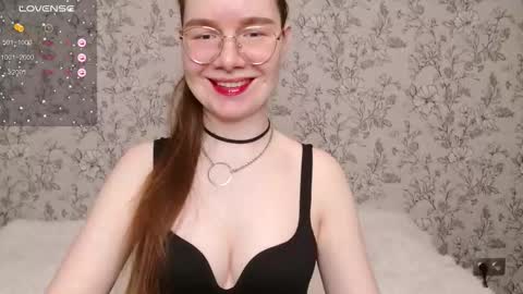 Snapshot of _mizuka_ chatting on 11-21-25, 05:33 mizuka online show from 11-21-25, 05:33