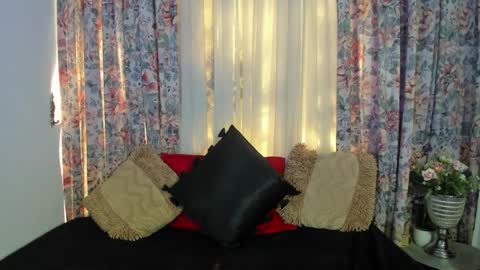 Snapshot of _mizuki chatting on 01-14-25, 05:23 mizuki  online show from 01-14-25, 05:23