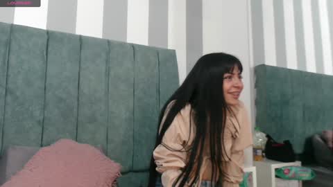 Molly online show from 01-10-25, 10:04