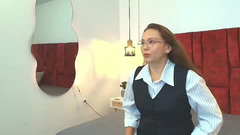 _monaliza_ online show from 06-06-26, 12:10