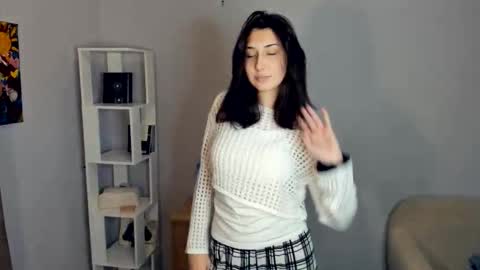 Eva online show from 12-18-25, 02:12