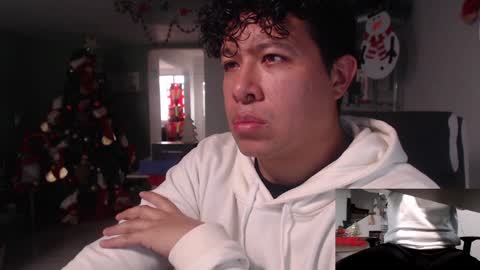 Snapshot of _mr_panda_ chatting on 01-06-25, 09:43 Panda online show from 01-06-25, 09:43