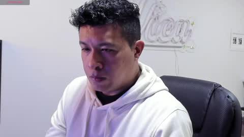 Panda  online show from 04-25-26, 10:29