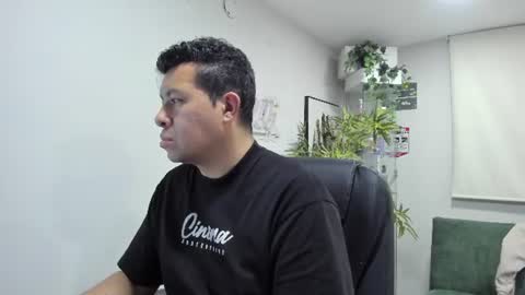 Snapshot of _mr_panda_ chatting on 07-03-26, 11:44 Panda online show from 07-03-26, 11:44