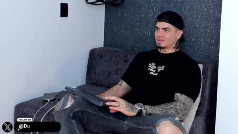 Snapshot of _mrcock_ chatting on 09-24-25, 10:02 _mrcock_ online show from 09-24-25, 10:02