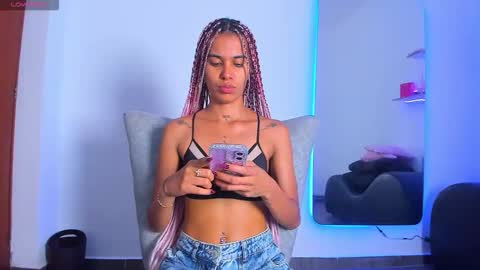 Nana  online show from 11-26-25, 05:19