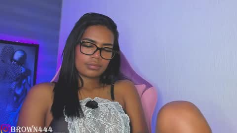 Snapshot of _naomibrown_ chatting on 05-13-26, 04:10 naomi brown online show from 05-13-26, 04:10