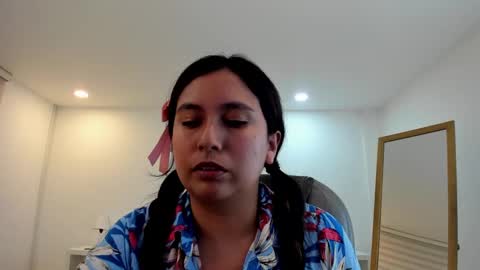 Snapshot of _natalie18_ chatting on 03-03-25, 01:42 Natalie online show from 03-03-25, 01:42