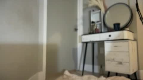 naty19 online show from 11-29-25, 09:51