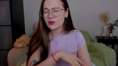 Mia with a big heart  online show from 02-26-25, 03:10