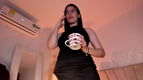 Niah  You can call me Ni or cutie haha online show from 02-19-25, 09:47