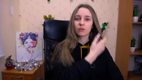 Snapshot of _nicole_new chatting on 01-04-25, 12:27 Nica online show from 01-04-25, 12:27