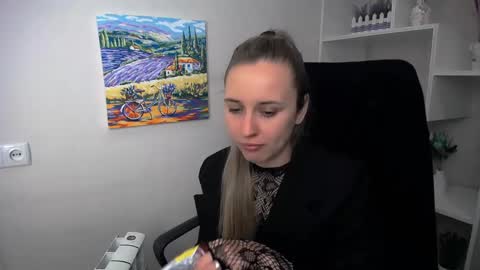 Snapshot of _nicole_new chatting on 05-03-26, 10:10 Nica online show from 05-03-26, 10:10