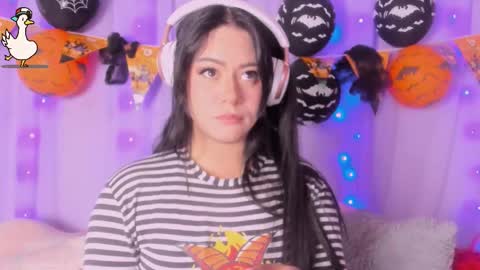 Snapshot of _niiky chatting on 10-21-25, 12:17 niiky online show from 10-21-25, 12:17