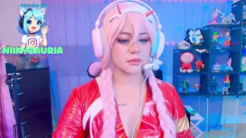 Snapshot of _niiky chatting on 11-10-25, 10:47 niiky online show from 11-10-25, 10:47