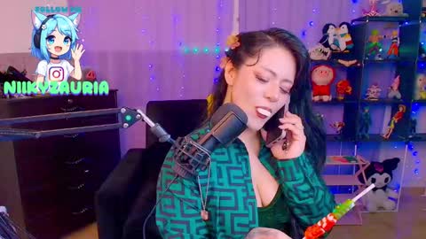 Snapshot of _niiky chatting on 12-01-25, 04:12 niiky online show from 12-01-25, 04:12