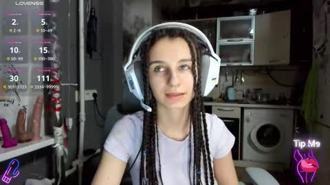 Nika online show from 12-14-25, 07:40