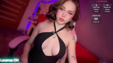 Snapshot of _nippleticklexxx chatting on 07-28-26, 08:52 Lily online show from 07-28-26, 08:52