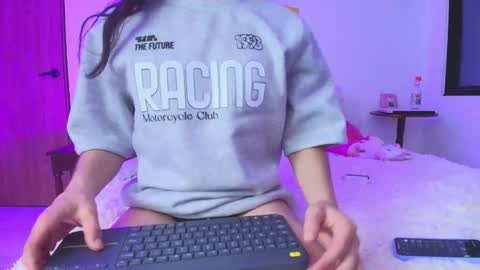 Snapshot of _noa_smith_ chatting on 11-23-25, 05:51 Noa Smith online show from 11-23-25, 05:51