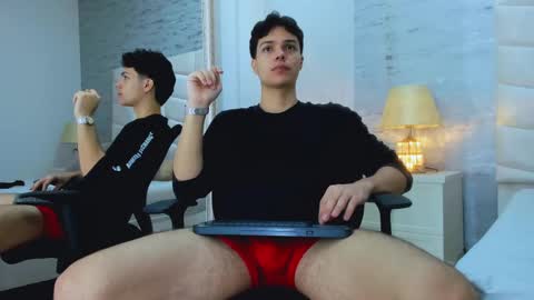 Noah Heyden online show from 01-23-25, 01:02