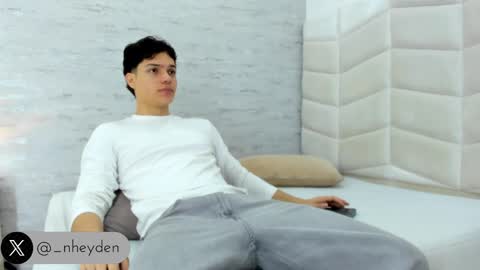 Noah Heyden online show from 02-13-25, 01:48