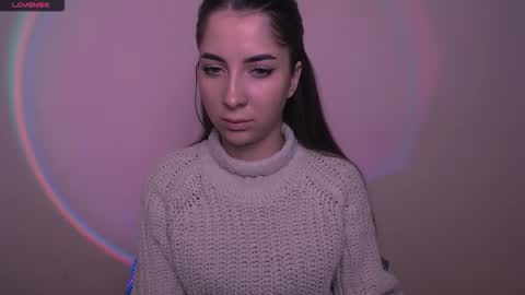 Olivia online show from 11-29-25, 08:28