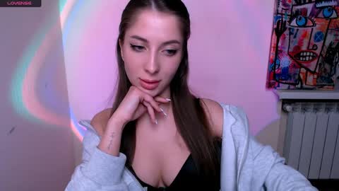 Snapshot of _oliviax_ chatting on 05-01-26, 01:54 Olivia online show from 05-01-26, 01:54
