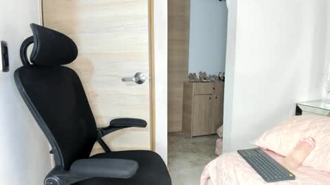 Pamela online show from 12-21-24, 05:03