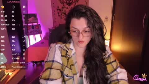 Snapshot of _peach__ chatting on 02-10-26, 02:59 violeta ig online show from 02-10-26, 02:59