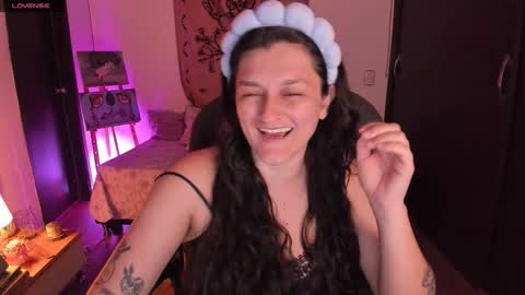 Snapshot of _peach__ chatting on 03-15-26, 03:34 violeta ig online show from 03-15-26, 03:34