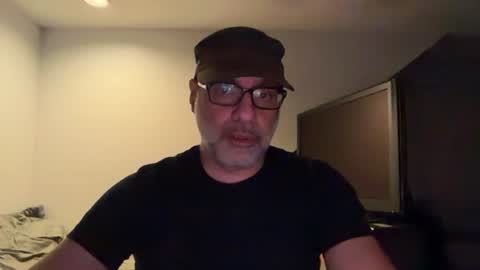 Snapshot of _pill chatting on 08-09-26, 03:23 PILL online show from 08-09-26, 03:23