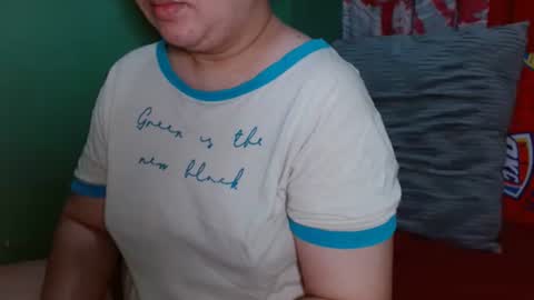 Snapshot of _pinayglamourbum_143xxx_ chatting on 04-14-26, 05:24 Pinaylovelybum online show from 04-14-26, 05:24