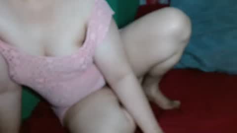 Snapshot of _pinayglamourbum_143xxx_ chatting on 04-15-26, 02:13 Pinaylovelybum online show from 04-15-26, 02:13