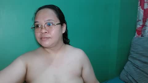 Snapshot of _pinayglamourbum_143xxx_ chatting on 05-20-26, 08:31 Pinaylovelybum online show from 05-20-26, 08:31